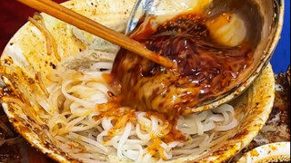 Who understands how delicious this bowl-washing liangpi is?