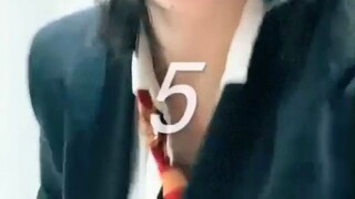 哈萨克斯坦小姐姐玩自拍，随便怎么拍都好看