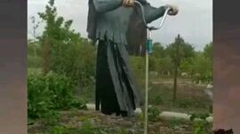 🗿
