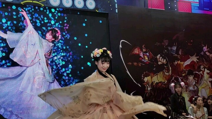 จากเหนือจรดใต้ จื่อหยานสวยที่สุด! บันทึกเสียงล้วนๆ ไม่มีการโพสต์โปรดักชั่น!