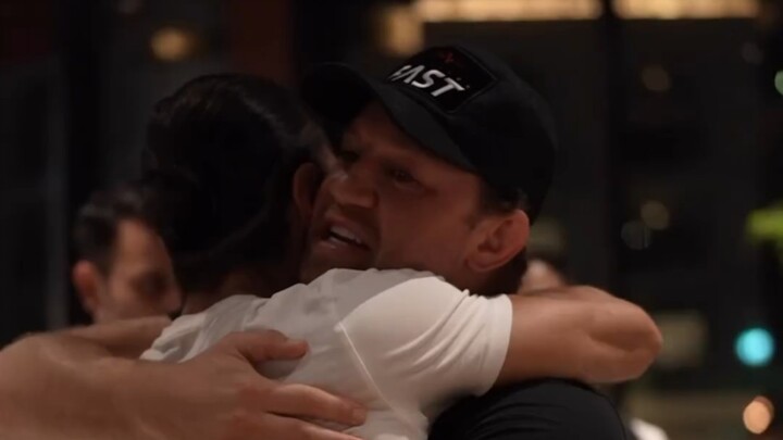 Eat steak after watching the match