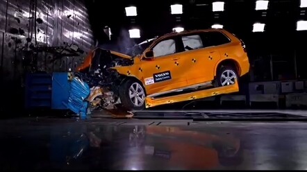 Melempar roda untuk selamatkan nyawa itu tradisi turun-temurun Volvo? Beberapa fakta kecil tentang k