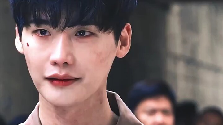 This extreme reversal is too handsome, I have to say that Lee Jong Suk is really suitable for playin