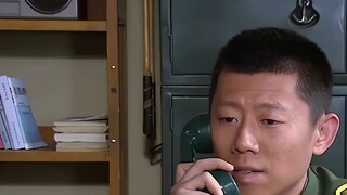 Điệp viên giả vờ chụp ảnh bạn gái nhưng thực chất lại lén chụp ảnh bản đồ triển khai phòng thủ biên 
