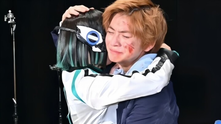 【Oren x Izzy】Mencintaimu adalah hal yang sepi