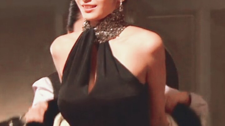 This is totally the legendary rich heiress, isn’t it?