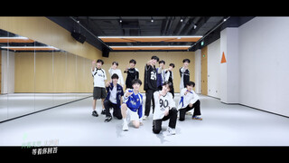 【Kế hoạch đổ bộ】Bài hát chủ đề "Waiting for Your Answer" trong album đầu tay của TF Family thuộc thế