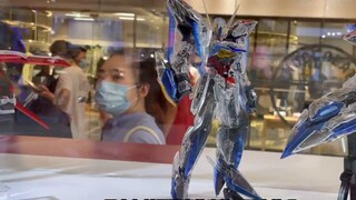 Gundam trên không? Gumball thật xuất thần! Triển lãm Gundam ngoại tuyến hiếm hoi! Làn sóng này có đầ