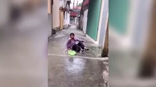 Câu chuyện bà hàng xóm vẫn chưa tới hồi kết #memehai