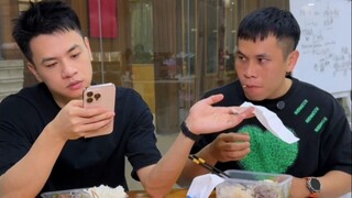 Rekan kerja yang peduli