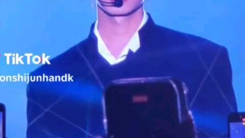 JUNHUIII?!?!??! #Junhui #Wenjun #ExclusiveFairytale #Seventeen #Svt #Carat #Sebong #Actor #Kpop