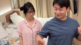Cô ấy nói rằng cô ấy sẽ không bao giờ đến các hội nghị truyện tranh với tôi nữa