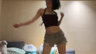 这首歌太适合自己蹦迪了