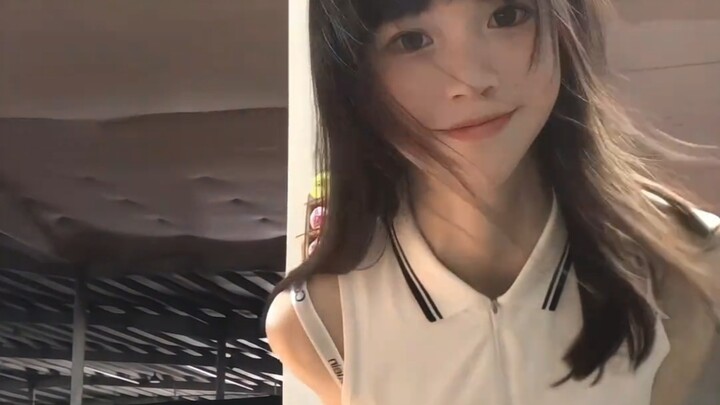 【Crush #223】High-Scoring Sister Is Stunning in Looks, Aura, and Dance Skills