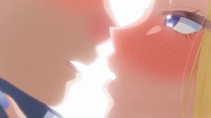 First kiss sama jand4 pirang ( jgo banget lidahnya)