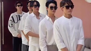 عصابة السرقة في يوم عبادة الآلهة P'Ja: في النهاية أخذ ميكي طبقين كاملين!!!