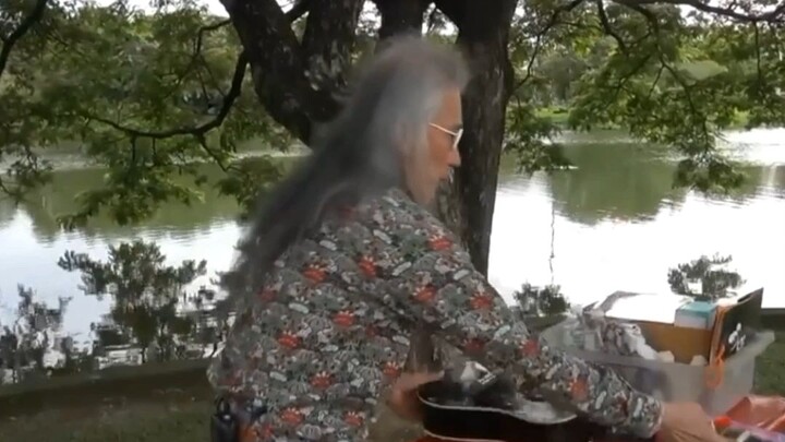 #댕 선생님이 기타와 고양이를 데려오셨는데, 왜 그러셨는지는 모르겠어요. #daengguitar #อาจารย์แดง