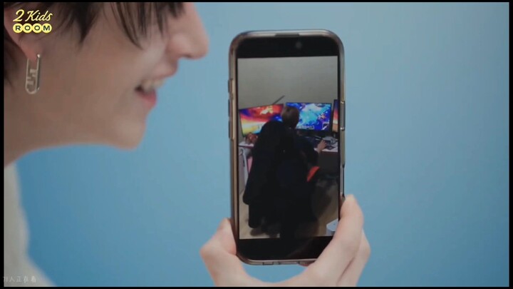 “Video chống trầm cảm mang tính sử thi mà Fang Can đã sưu tầm”