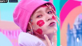 جين شياو تشونغ «Stupid Cool» 220616 MCD العرض الأول للأغنية