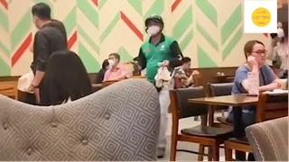 Chàng trai vào quán ngồi nhưng 'KO GỌI NƯỚC' mà 'ĐẶT SHIP' giao tới bàn gây tranh cãi #lifestyle