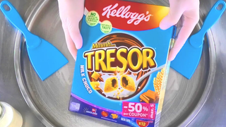 Kelloggs TRESOR ไอศกรีมโรล ไอศกรีมม้วนกับช็อกโกแลต Tresor Milk Choco ของ Kellogg ASMR