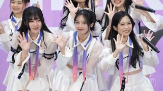 BNK48 Janry @ 𝑭𝒍𝒚 𝒕𝒐 𝑩𝑵𝑲𝟒𝟖 𝟕𝒕𝒉 𝑨𝒏𝒏𝒊𝒗𝒆𝒓𝒔𝒂𝒓𝒚 ~ BNK48 Kamihikouki 2024 [4K 60p] 240505