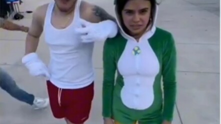 การแสดงด้นสดสุดโปรดประจำสัปดาห์นี้