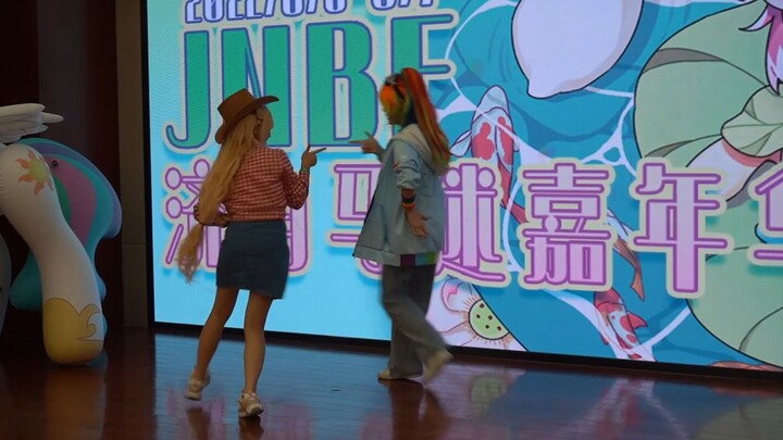 云宝与阿杰的呐呐呐 2022年济南马迷嘉年华coser舞蹈 精彩瞬间