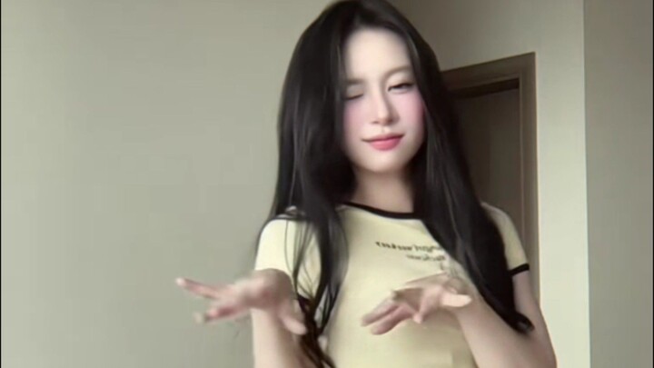 Vô Tình Remix - Gái Xinh Nhảy Cực Chất