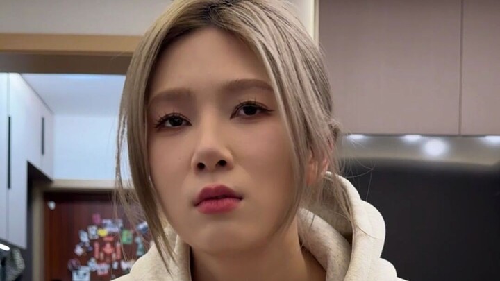 Lei Ge Bao Wants to Eat Swan Meat