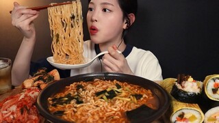 【Boki Chinese Subtitles】Mun Bok-hee: Raccoon Ramen, Seaweed Rice Rolls, Kimchi—Real Sounds