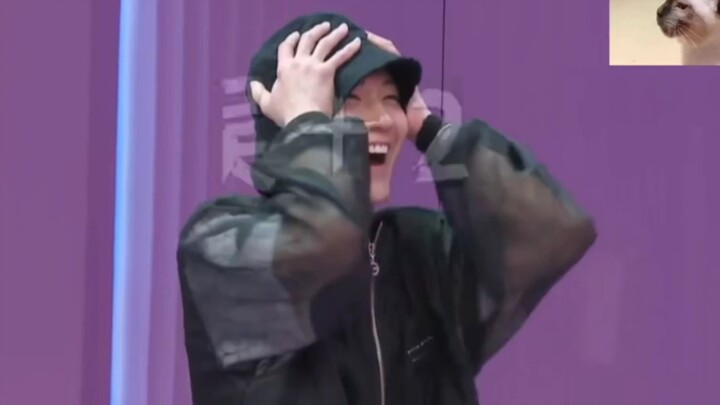 【Li Yongqin/Ten】Ten is the manager who works very hard in the practice room. If you say something wr