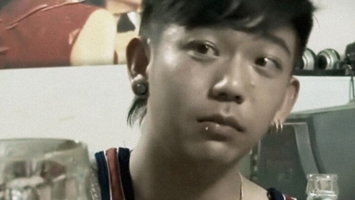 “This camerawork and dialogue could wipe out 99% of today’s Chinese dramas—so damn realistic!”