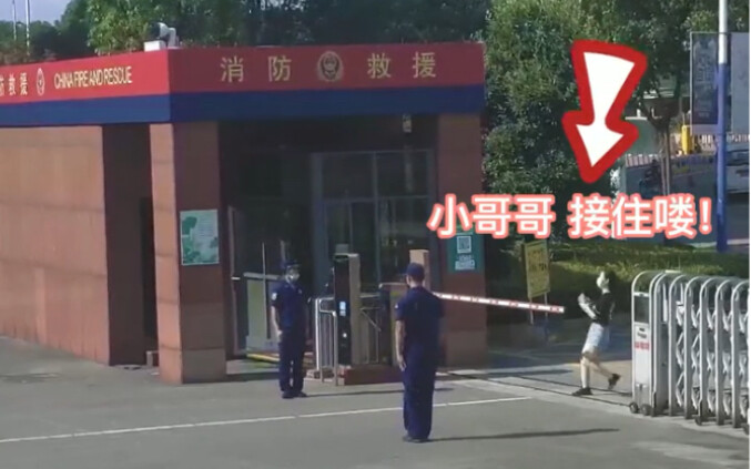 花式过端午，姑娘你这爱的方式挺特别啊！