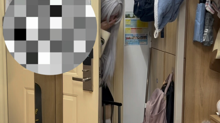 When there are three cosplayers in your dorm…