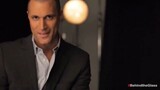 Nigel Barker Behind the Glass with ANTM contestants