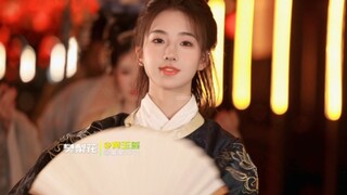 ملتقى الأبطال الخالدين عبر فصول الربيع والخريف