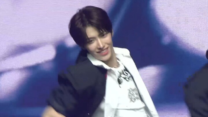 [Chen Kaiwen] Little Sweet Bean Turns into a Cool Boy! "Tambourine" Stage