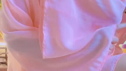 不知道这衣服搭不搭