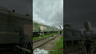 Как снимают встречные поезда в кино #shorts #фильмы