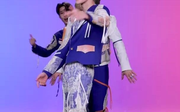 【موارد ميغبا】رقصة التتابع لـ NCT U "Make a wish"