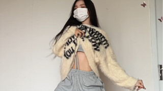 我的日程很简单：我不犯困就去犯贱🌷#dance #翻跳 #甜辣妹 #ootd我的穿搭日记