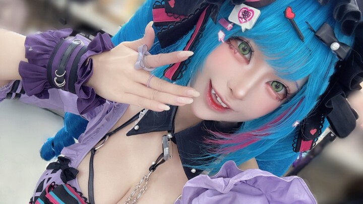 من المحظوظ اللي رسمني في TGS هه~