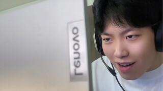 Detik! Ganti! Pakaian!