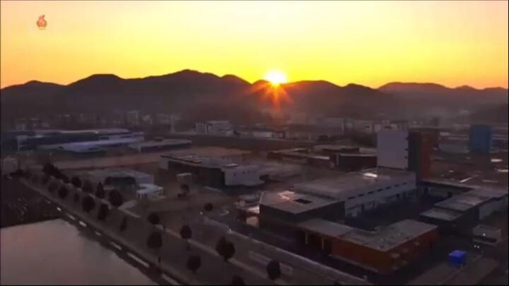 Notícias das fábricas locais, construída usina solar da cidade de Haeju e trabalho pedagógico