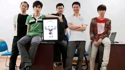 Bánh răng định mệnh bắt đầu quay cuồng.