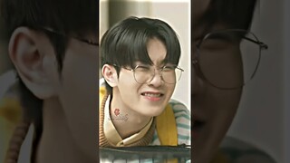 he's too cute🤭💕 middle man's love ❤ #tutoryim  #bl #middlemanslove