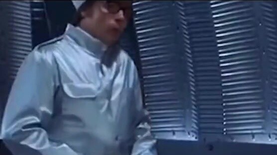 مقاطع كوميدية قصيرة تُعالج الحزن، ابتسم يوميًا وانسى همومك