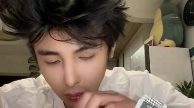 Nhiệm vụ chính năm nay là tìm một người biết nấu mì tôm; cả người rã rời, đợi ba tiếng mới được ăn đ