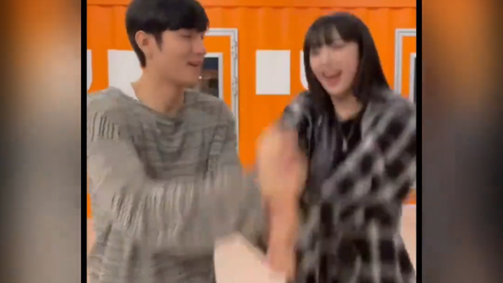 Okay okay okay, same family register—cha, the more you watch, the better! #LeeChaeRin #LeeChaeYeon #